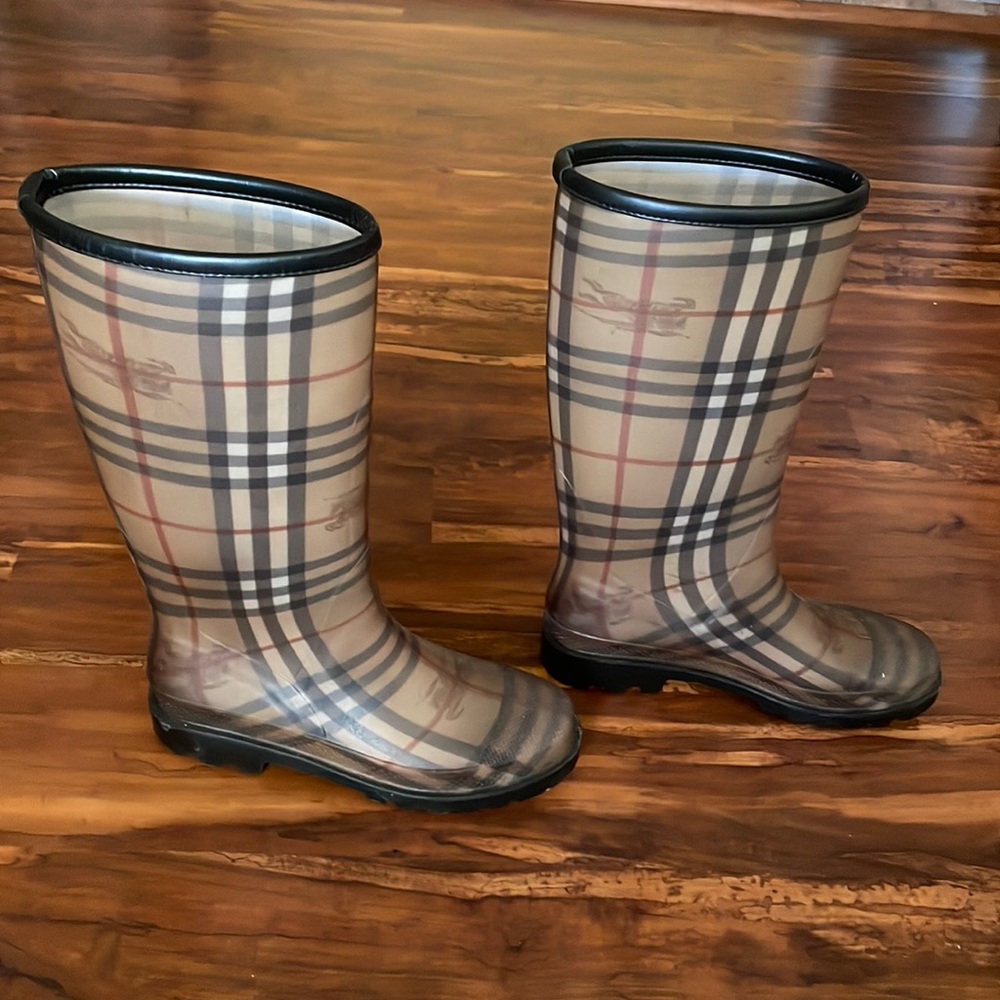 Burberry classic Rain Boots